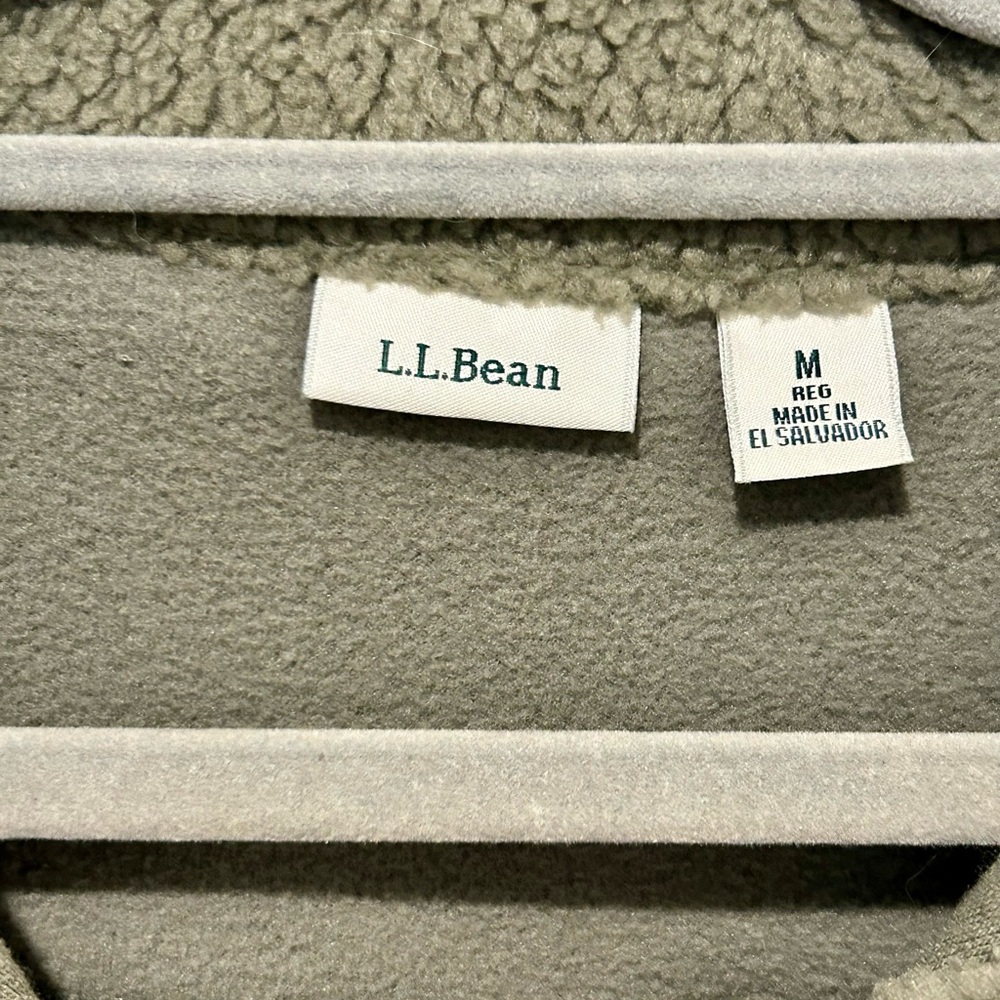 L.L Bean Cozy Cottage Fleece Green Button Down- M - Picture 5 of 11